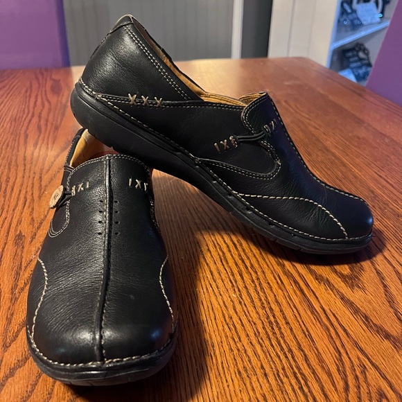 Clarks Shoes - Clarks Black Leather Shoes with Stitch Detail